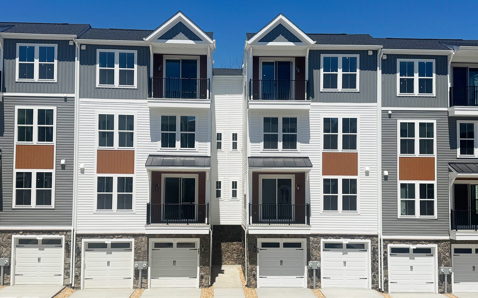 Scarlet exterior