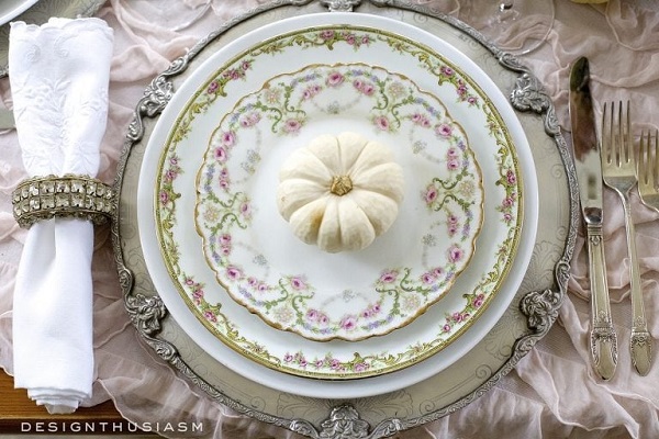 vintage dinner plates