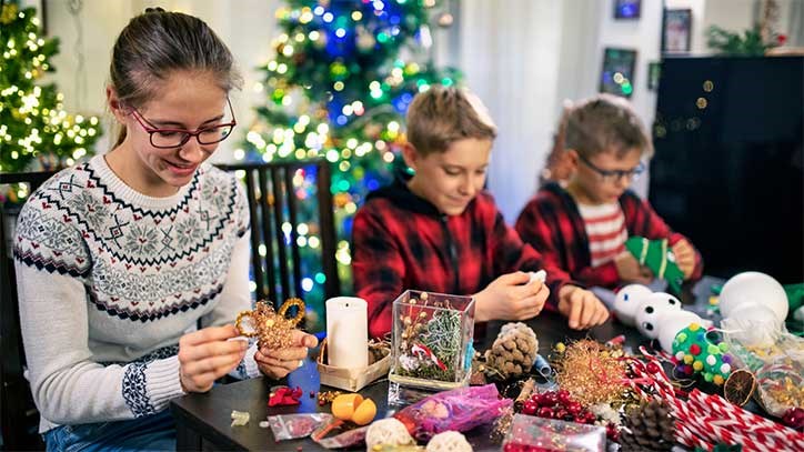 Kids doing winter crafts