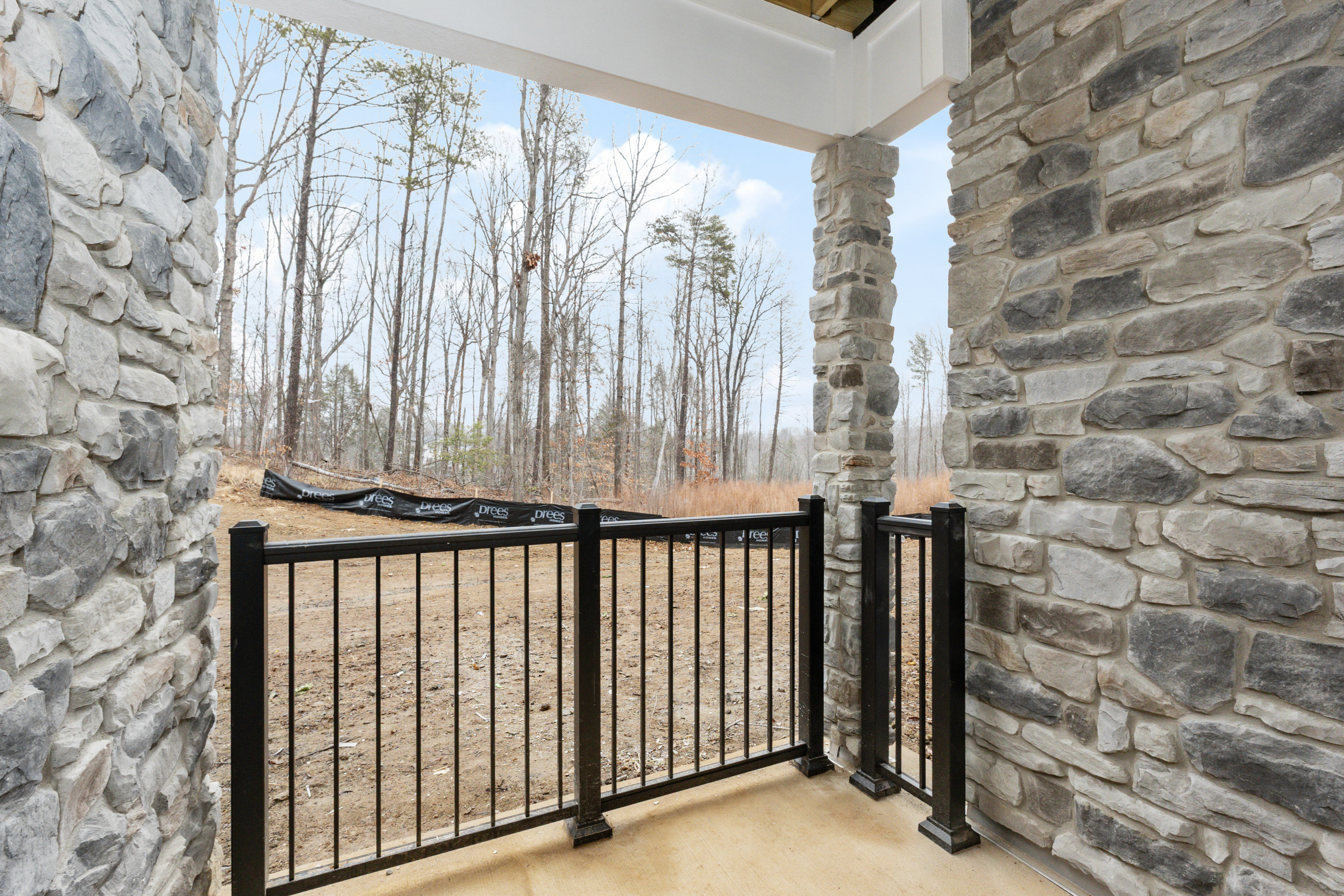 Mia outdoor living